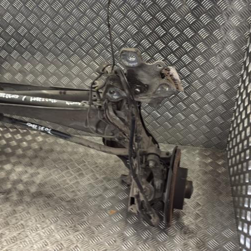 Essieu arriere RENAULT MEGANE 4 Photo n°3