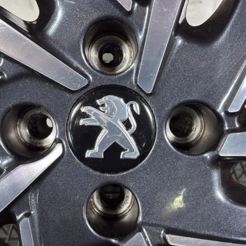 Jante PEUGEOT 208 2 Photo n°2