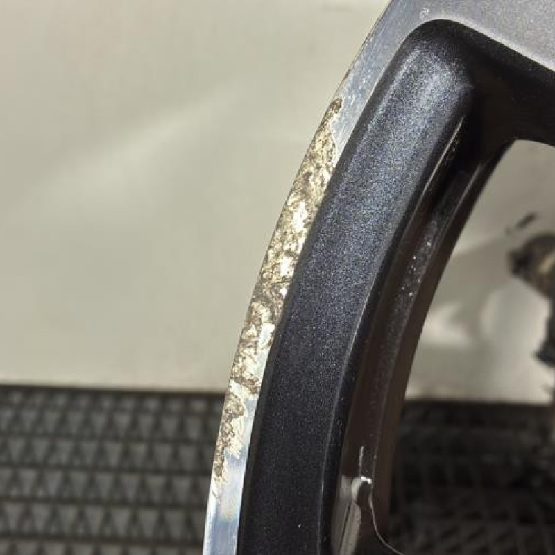 Jante PEUGEOT 208 2 Photo n°3