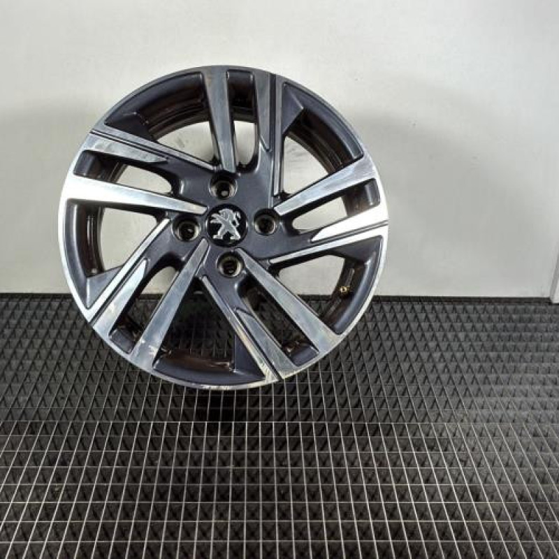 Jante PEUGEOT 208 2 Photo n°1