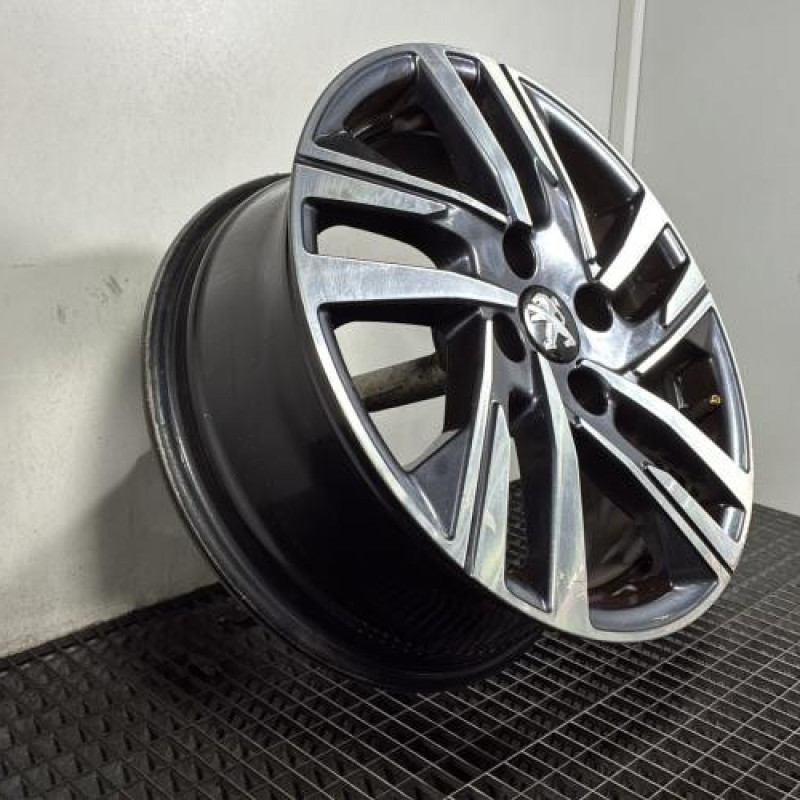 Jante PEUGEOT 208 2 Photo n°4