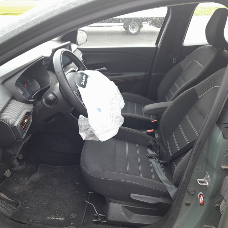 DACIA SANDERO 3 STEPWAY 1.0i - 12V TURBO TCE 115 Photo n°7