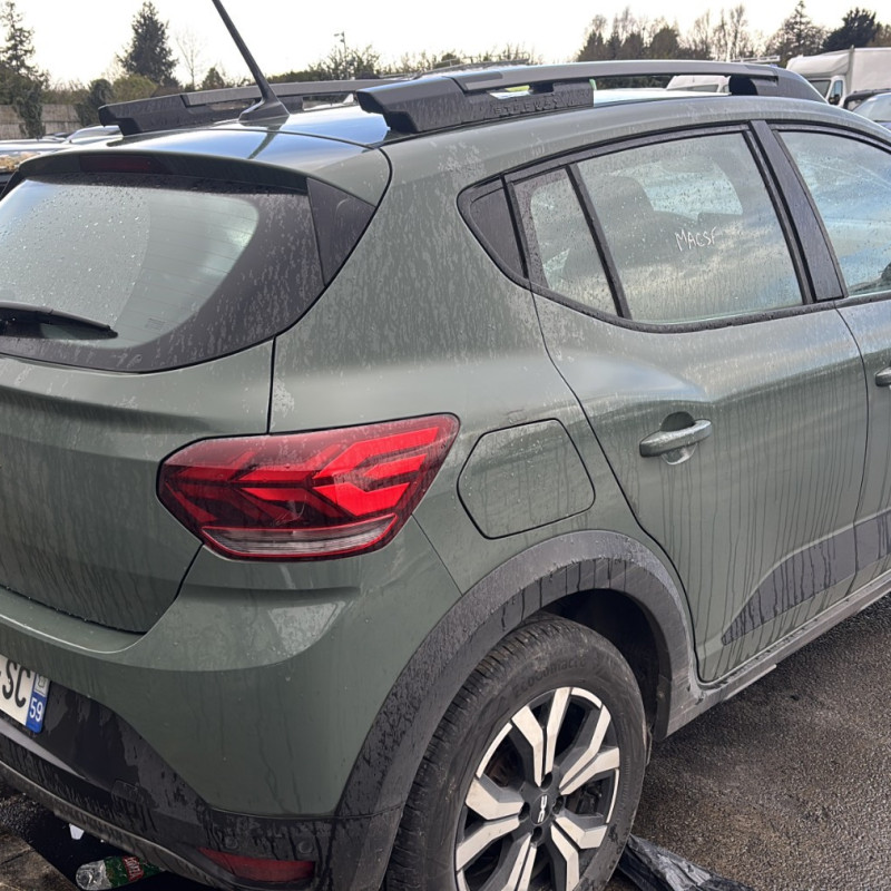 DACIA SANDERO 3 STEPWAY 1.0i - 12V TURBO TCE 115 Photo n°14