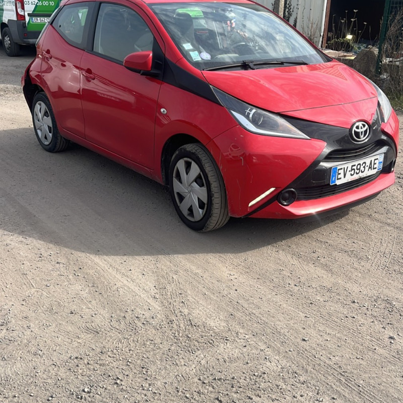 TOYOTA AYGO 2 PHASE 1 1.0i - 12V Photo n°2