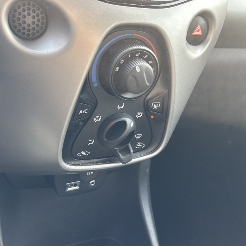 TOYOTA AYGO 2 PHASE 1 1.0i - 12V Photo n°27