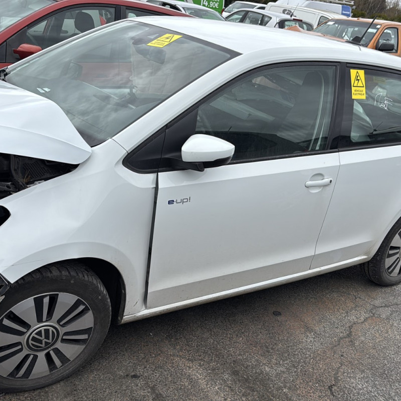 VOLKSWAGEN UP PHASE 2 E-UP Photo n°8