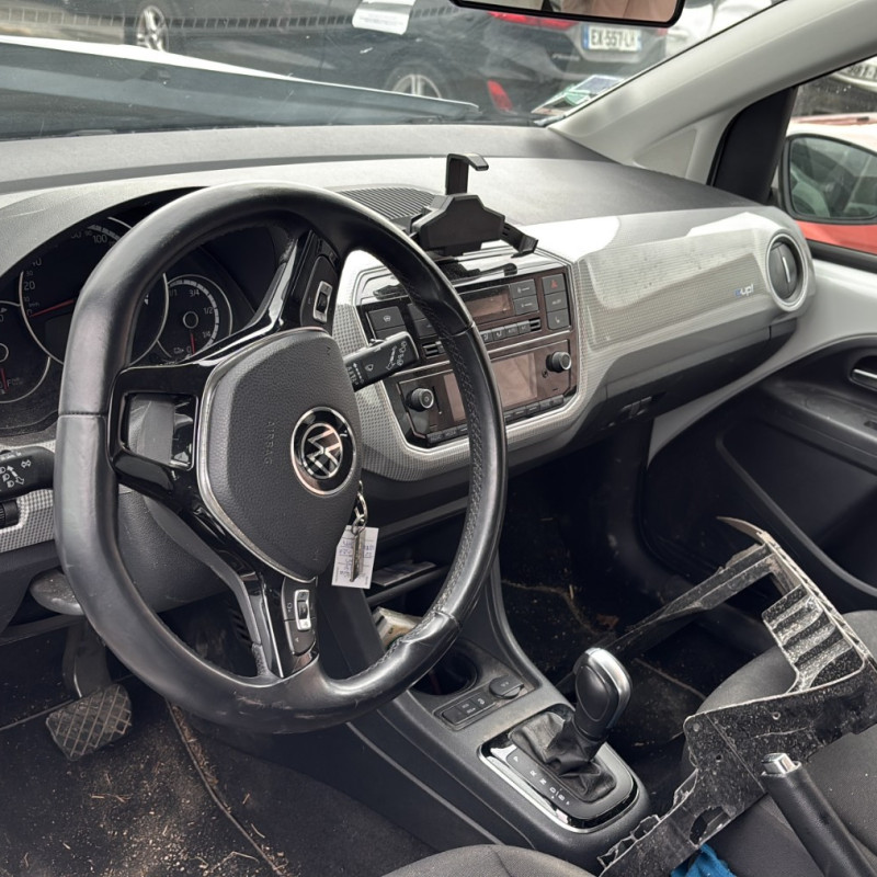 VOLKSWAGEN UP PHASE 2 E-UP Photo n°12