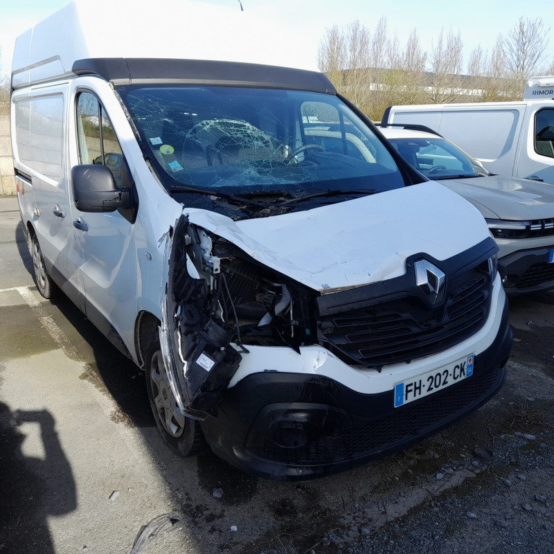 RENAULT TRAFIC 3 COURT PHASE 1 1.6 DCI - 16V TURBO Photo n°3