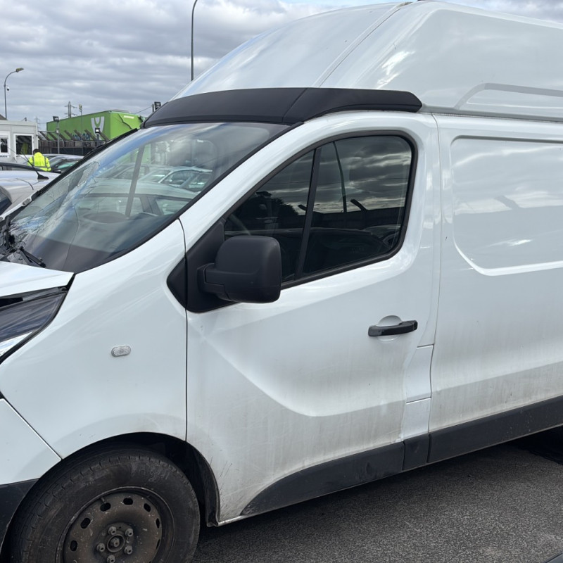 RENAULT TRAFIC 3 COURT PHASE 1 1.6 DCI - 16V TURBO Photo n°18