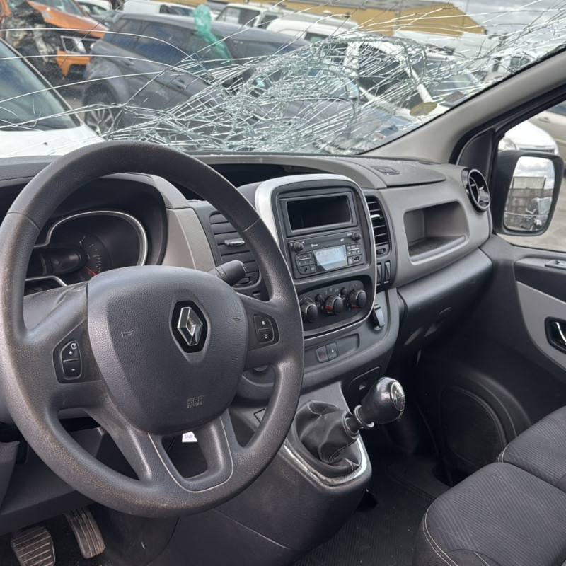 RENAULT TRAFIC 3 COURT PHASE 1 1.6 DCI - 16V TURBO Photo n°22