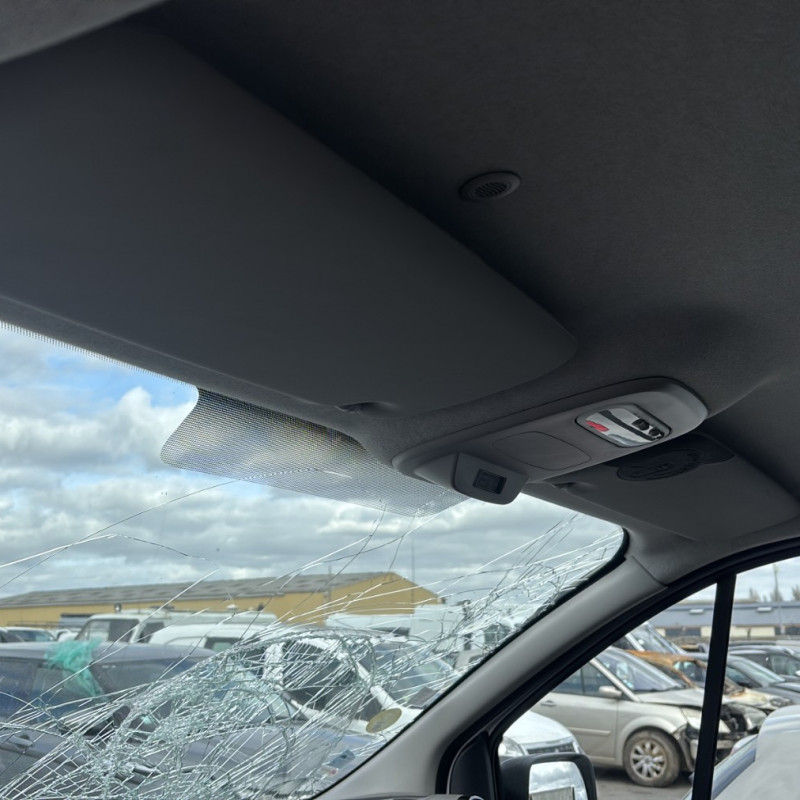 RENAULT TRAFIC 3 COURT PHASE 1 1.6 DCI - 16V TURBO Photo n°23