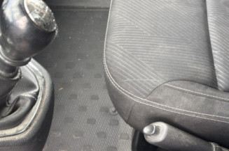 RENAULT TRAFIC 3 COURT PHASE 1 1.6 DCI - 16V TURBO