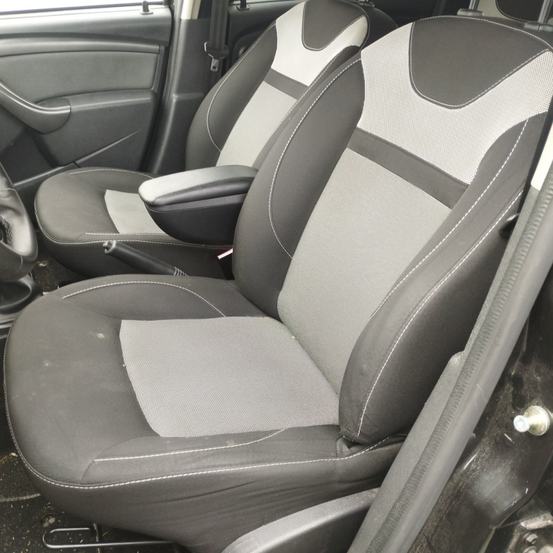 DACIA DUSTER 1 PHASE 2 1.5 DCI - 8V TURBO Photo n°12