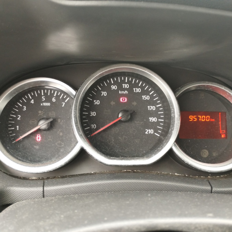 DACIA DUSTER 1 PHASE 2 1.5 DCI - 8V TURBO Photo n°21