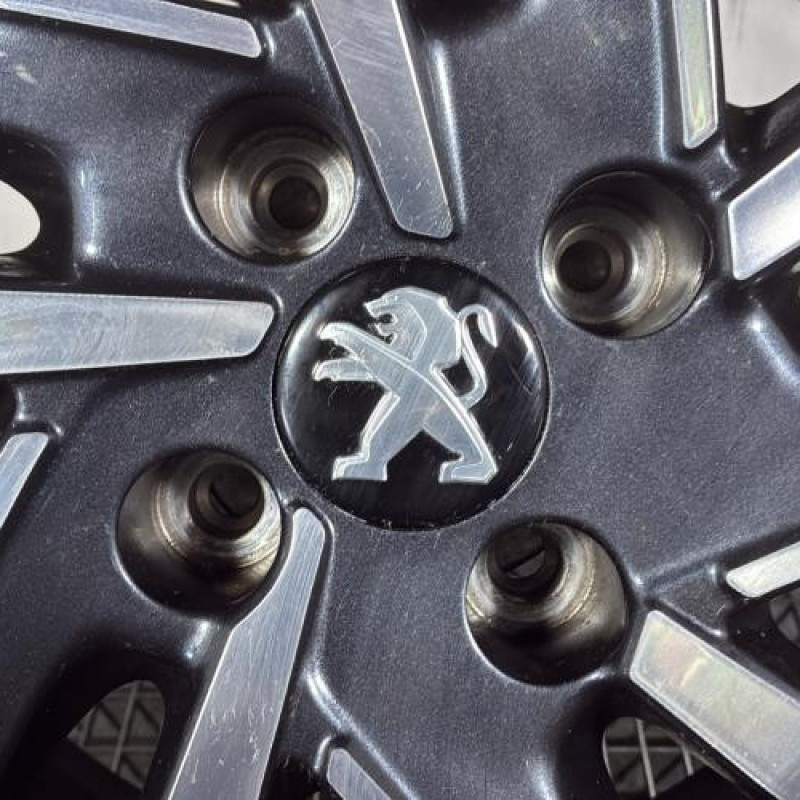 Jante PEUGEOT 208 2 Photo n°2