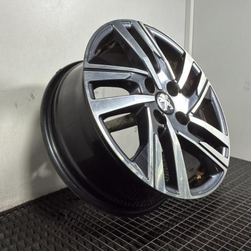 Jante PEUGEOT 208 2 Photo n°3