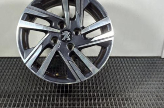 Jante PEUGEOT 208 2 Photo n°1