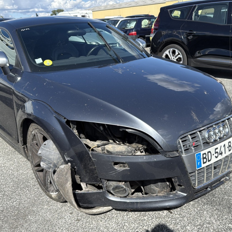 AUDI TT 2 COUPE PHASE 1 2.0 TFSI - 16V TURBO Photo n°2