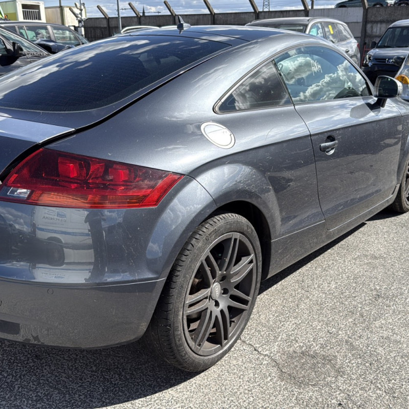 AUDI TT 2 COUPE PHASE 1 2.0 TFSI - 16V TURBO Photo n°3