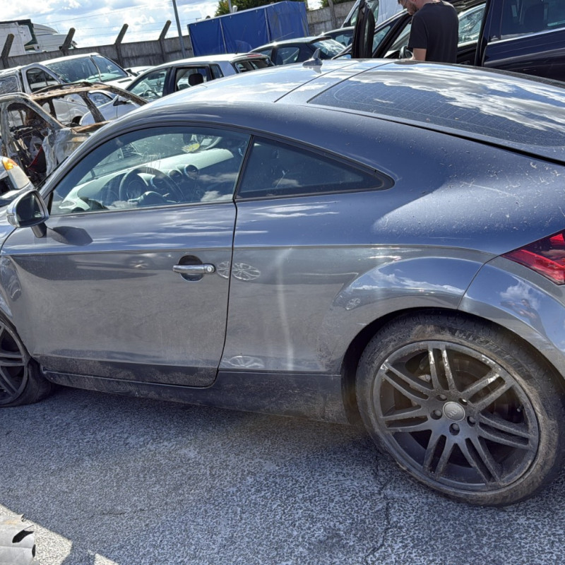 AUDI TT 2 COUPE PHASE 1 2.0 TFSI - 16V TURBO Photo n°6