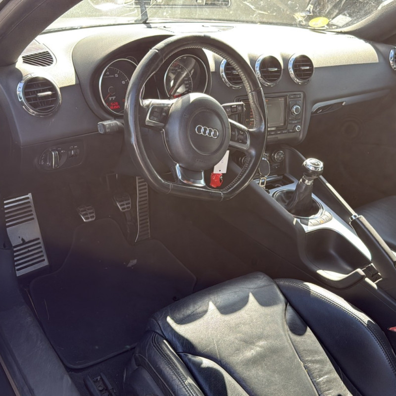 AUDI TT 2 COUPE PHASE 1 2.0 TFSI - 16V TURBO Photo n°9