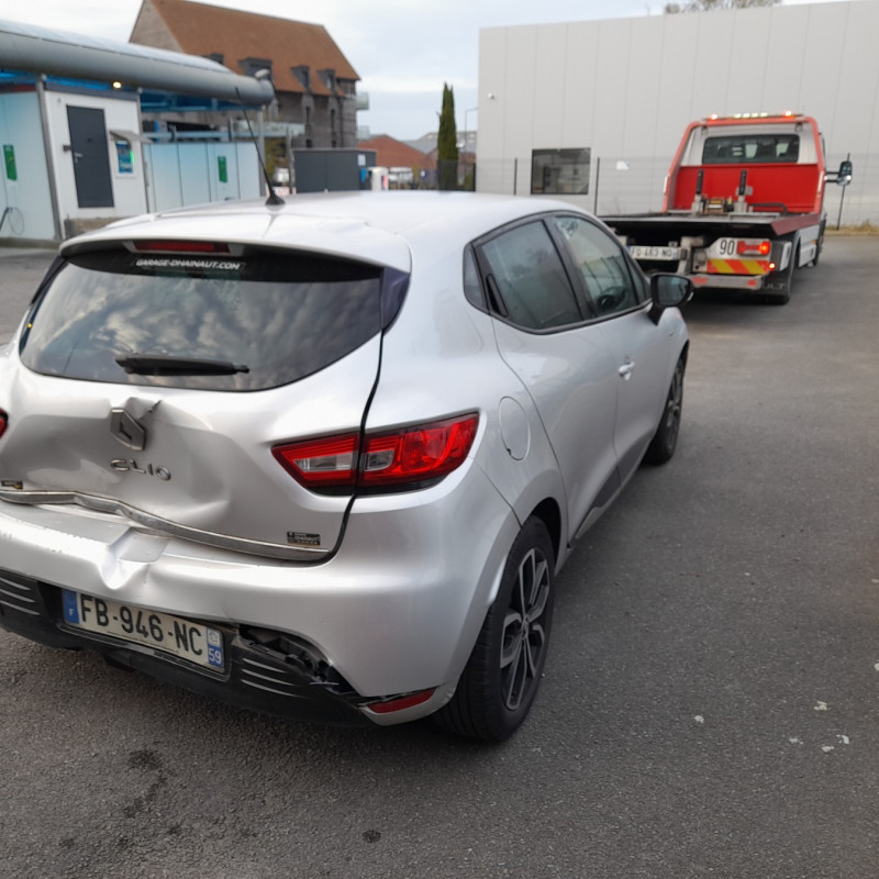 RENAULT CLIO 4 PHASE 2 1.5 DCI - 8V TURBO Photo n°2