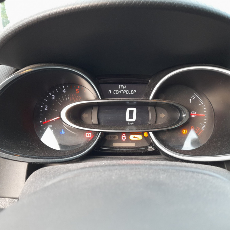 RENAULT CLIO 4 PHASE 2 1.5 DCI - 8V TURBO Photo n°10