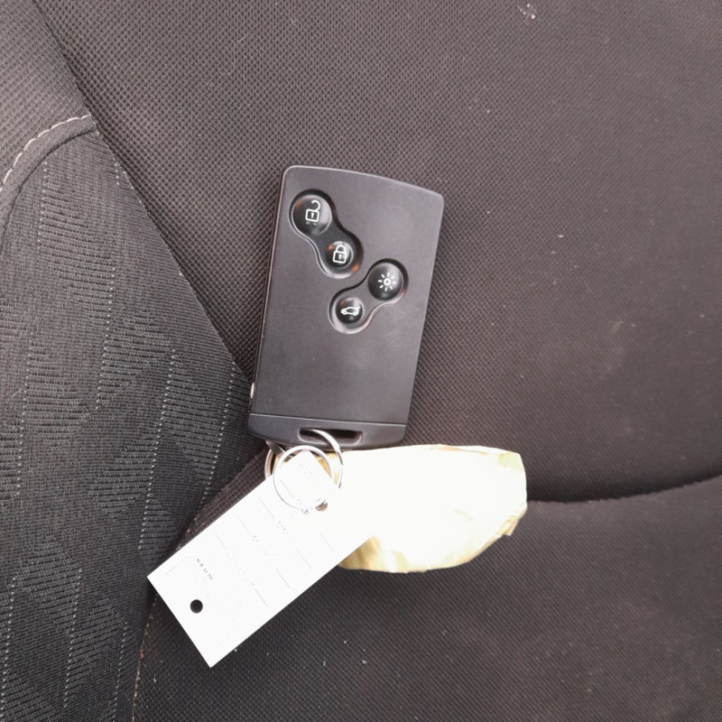 RENAULT CLIO 4 PHASE 2 1.5 DCI - 8V TURBO Photo n°11