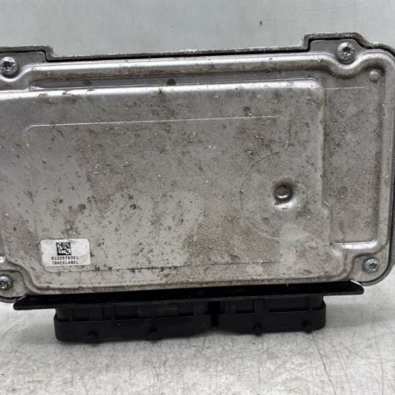 Calculateur moteur TOYOTA AYGO 1 Photo n°3