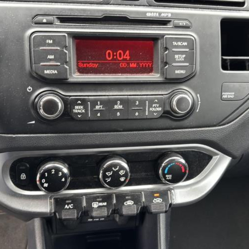 Calculateur moteur KIA RIO 3 Photo n°5