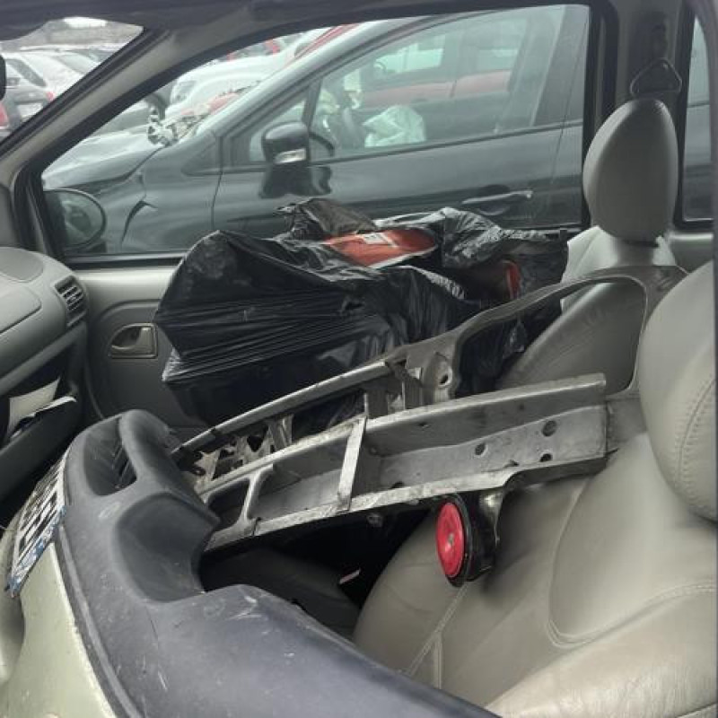 Calculateur moteur RENAULT TWINGO 1 Photo n°14