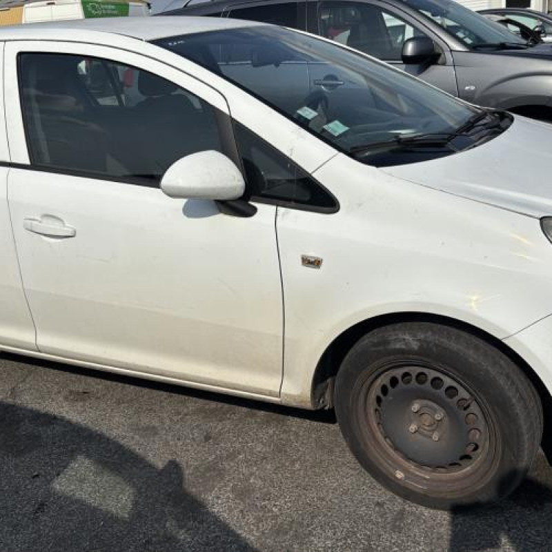 Calculateur moteur OPEL CORSA D Photo n°11