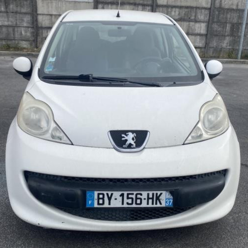 Calculateur moteur PEUGEOT 107 Photo n°12