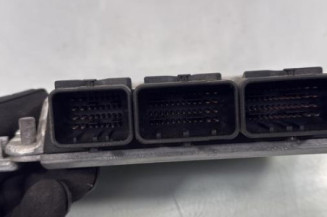 Calculateur moteur RENAULT SCENIC 1
