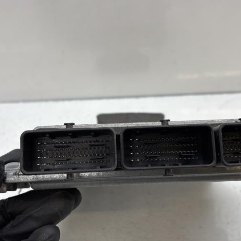 Calculateur moteur RENAULT GRAND SCENIC 3 Photo n°3