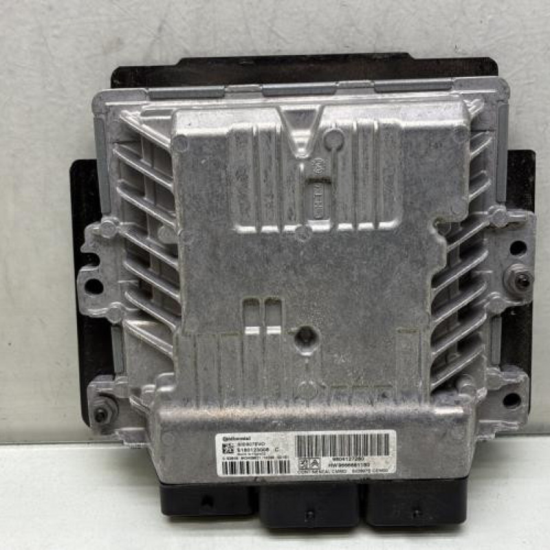Calculateur moteur PEUGEOT 5008 1 Photo n°1