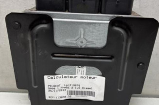 Calculateur moteur PEUGEOT 5008 1