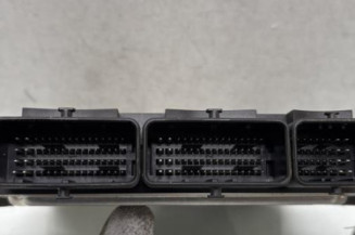 Calculateur moteur RENAULT CLIO 4