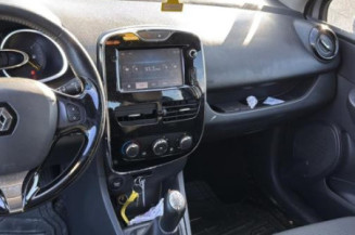 Calculateur moteur RENAULT CLIO 4