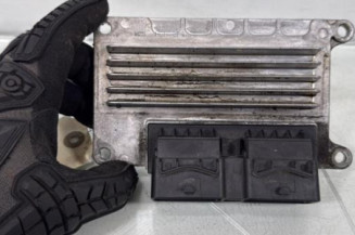 Calculateur moteur RENAULT CLIO 2