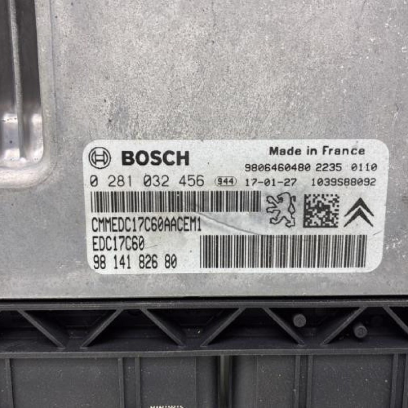 Calculateur moteur PEUGEOT PARTNER 2 Photo n°2