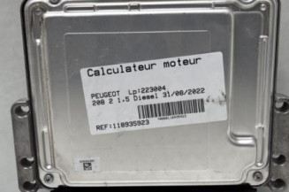Calculateur moteur PEUGEOT 208 2