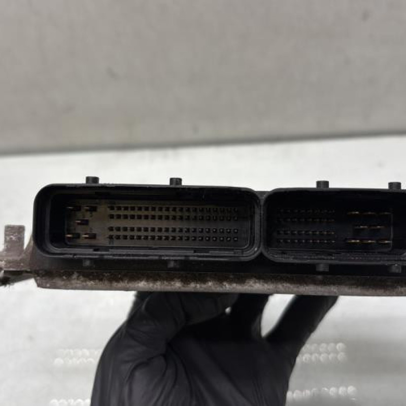 Calculateur moteur CITROEN C1 1 Photo n°3