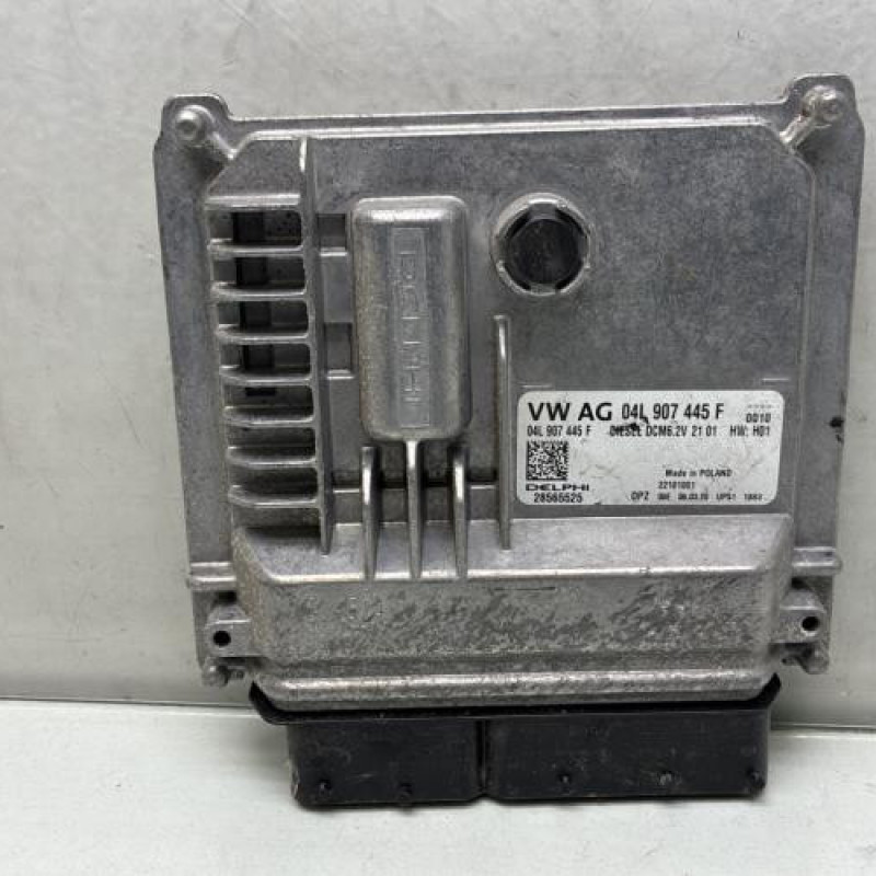 Calculateur moteur SEAT IBIZA 5 Photo n°1