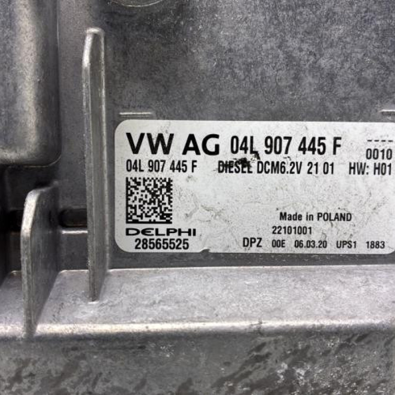 Calculateur moteur SEAT IBIZA 5 Photo n°2