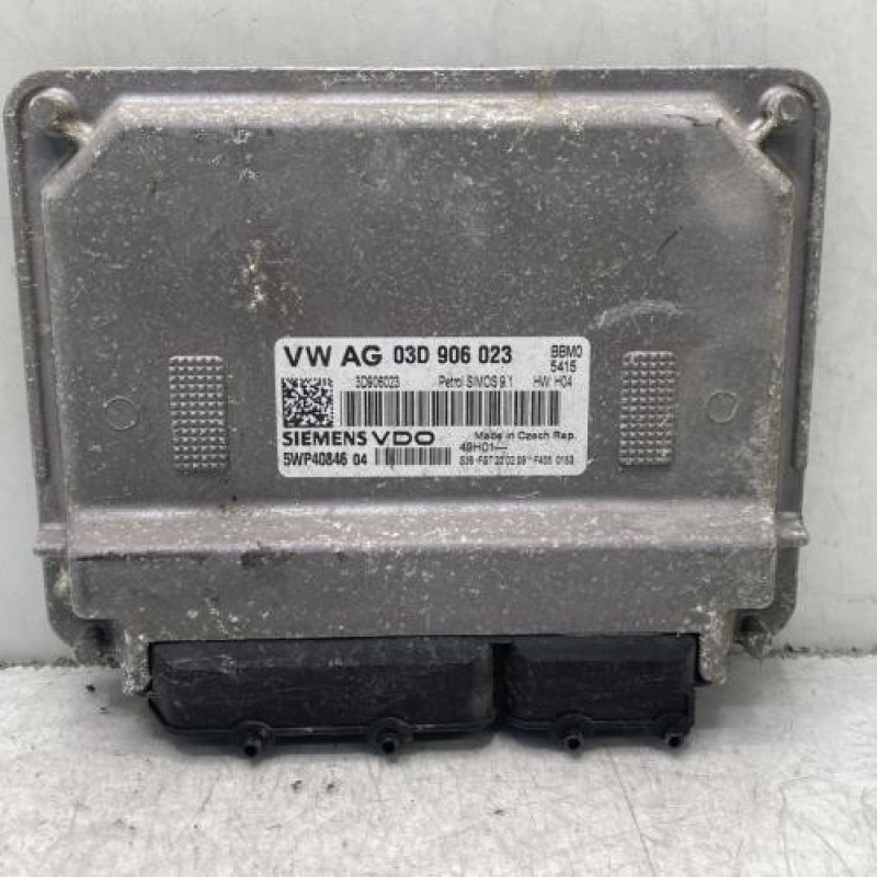 Calculateur moteur VOLKSWAGEN POLO 4 Photo n°1