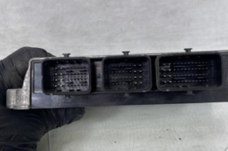 Calculateur moteur PEUGEOT 207