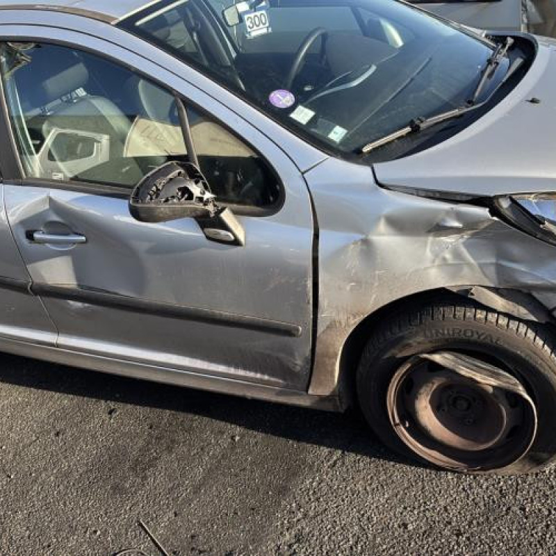 Calculateur moteur PEUGEOT 207 Photo n°16