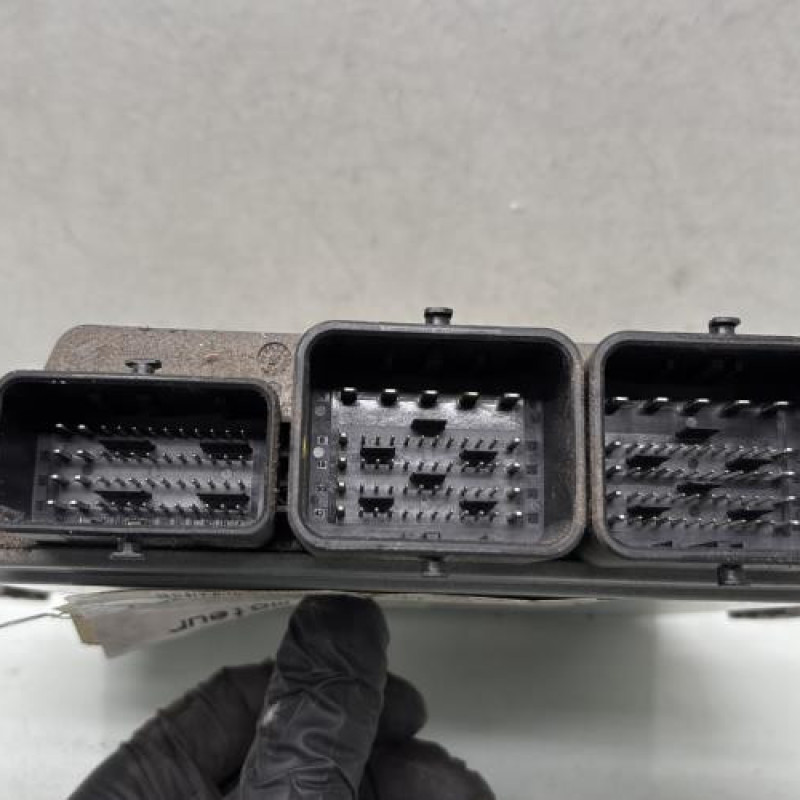 Calculateur moteur CITROEN C4 GRAND PICASSO 1 Photo n°3