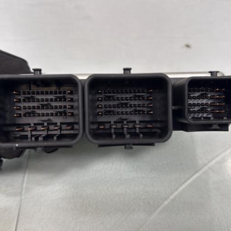 Calculateur moteur CITROEN C5 2 Photo n°3